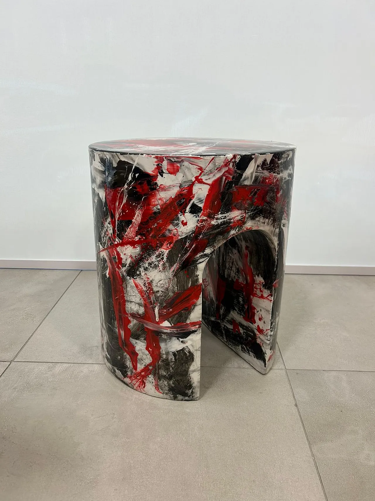 Tavolino dell'artista Silvio Formichetti, anni 2000 7