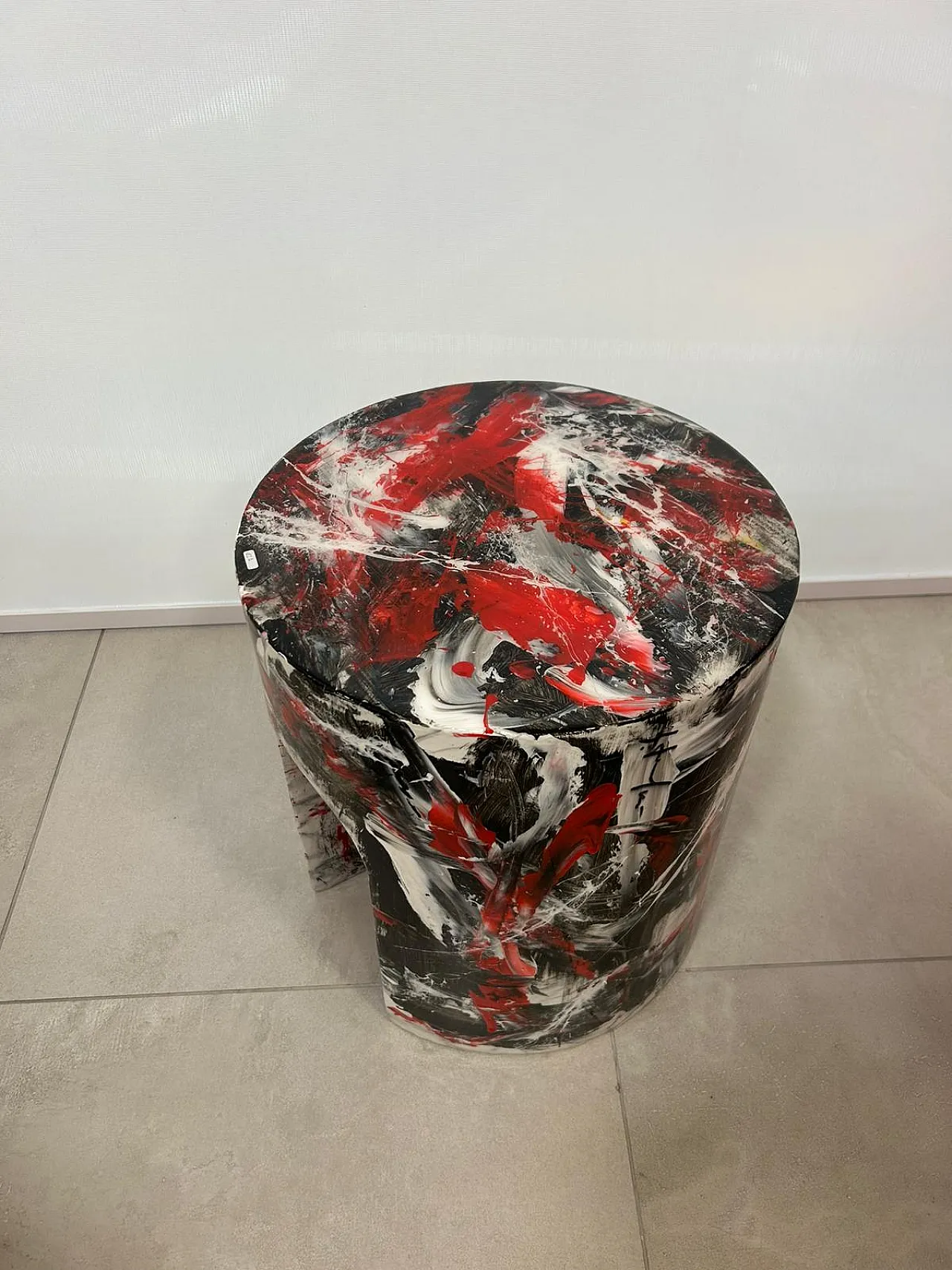 Tavolino dell'artista Silvio Formichetti, anni 2000 9