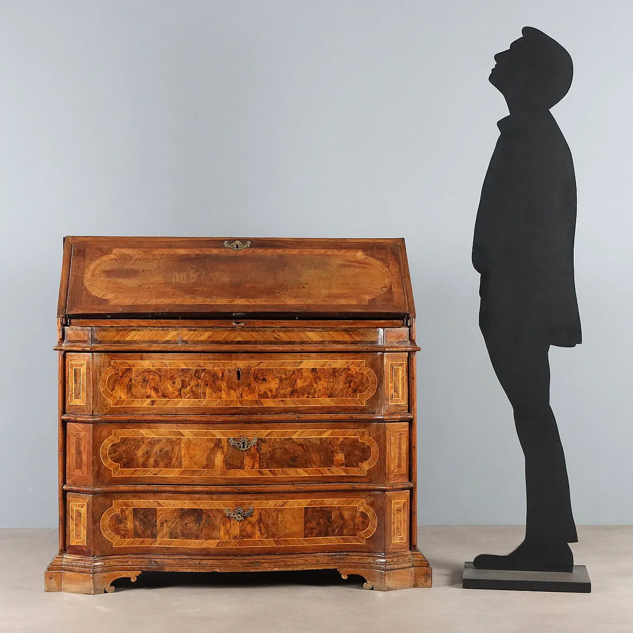 Cassettone barocco in noce, acero, olivo, abete e bronzo, '600 2