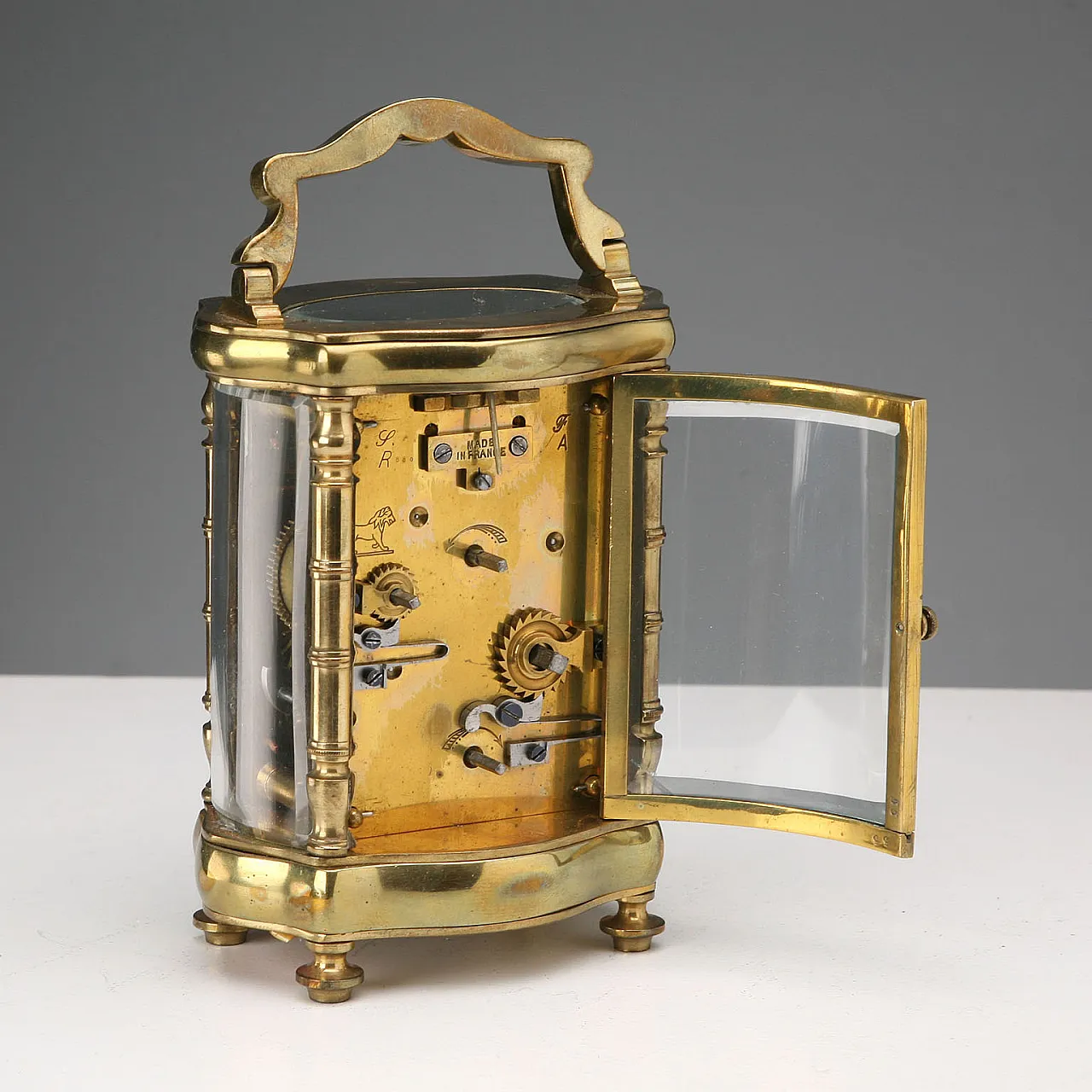 Gilded bronze travel watch with ground glass, 19th century 5