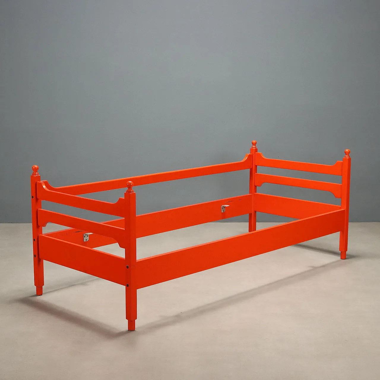 Orange lacquered single wooden bed, 20th century 1