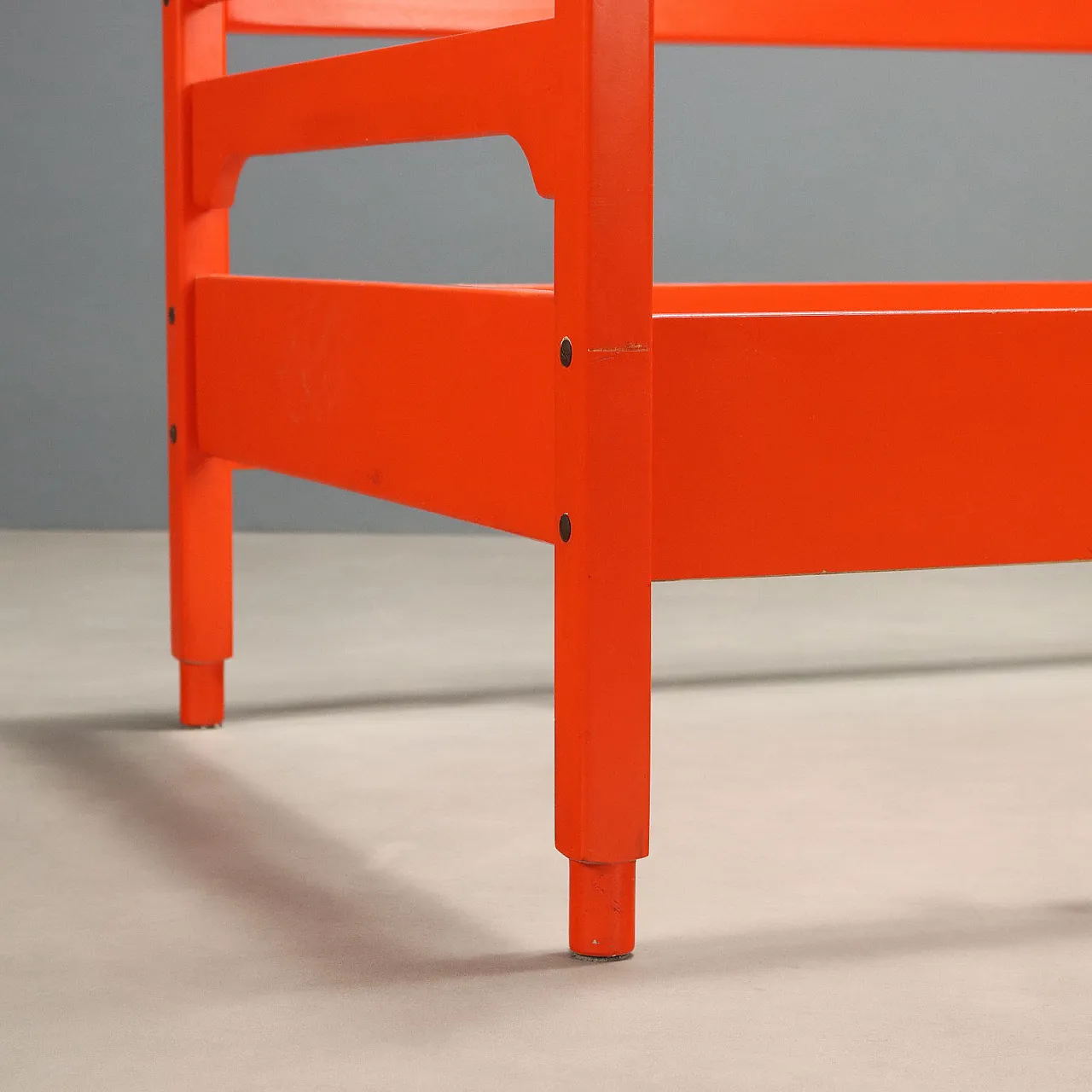 Orange lacquered single wooden bed, 20th century 5