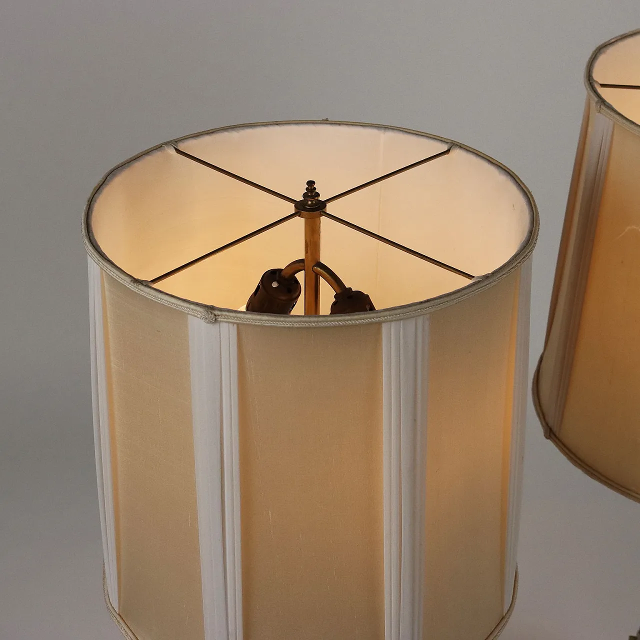 Pair of beveled crystal and bronze lamps with fabric shades 10