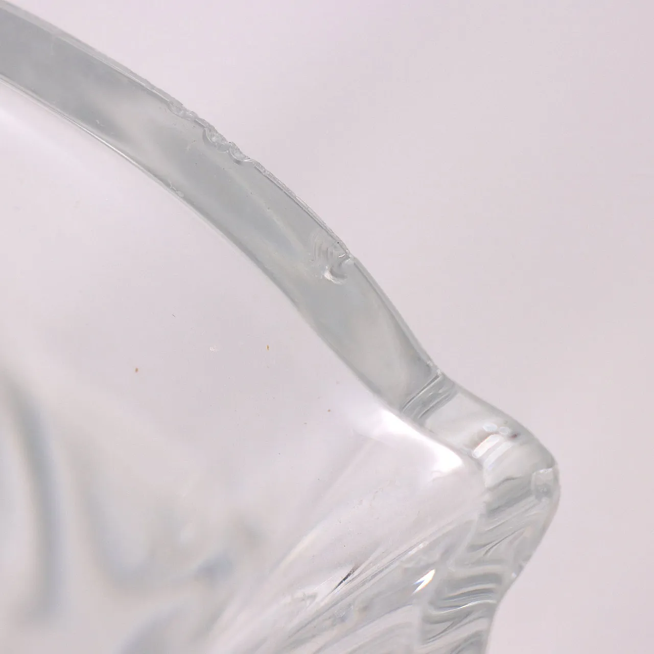Serpentine vase in Baccarat crystal 4