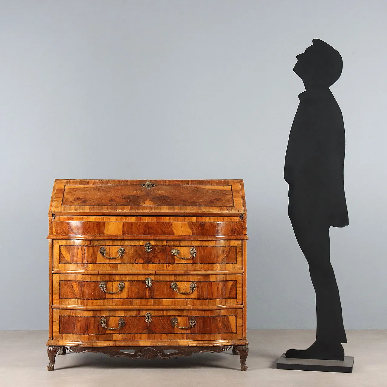 Cassapanca a ribalta in noce e semiminima tardo barocca, metà '700 2