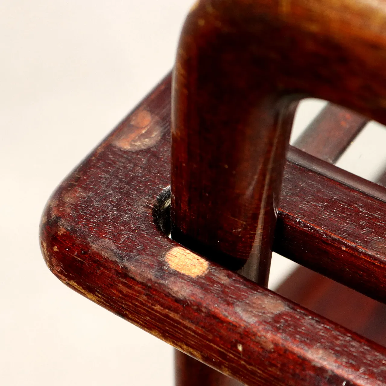 Magazine rack with removable tray in mahogany and glass, 20th century 8