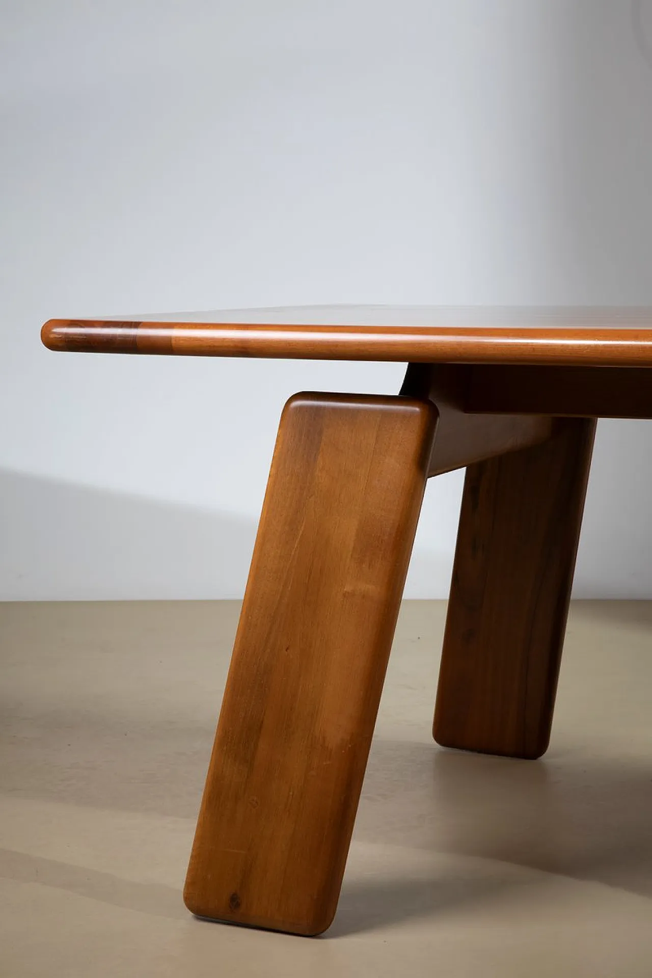 Dining table by Mobil Girgi, 1970s 5