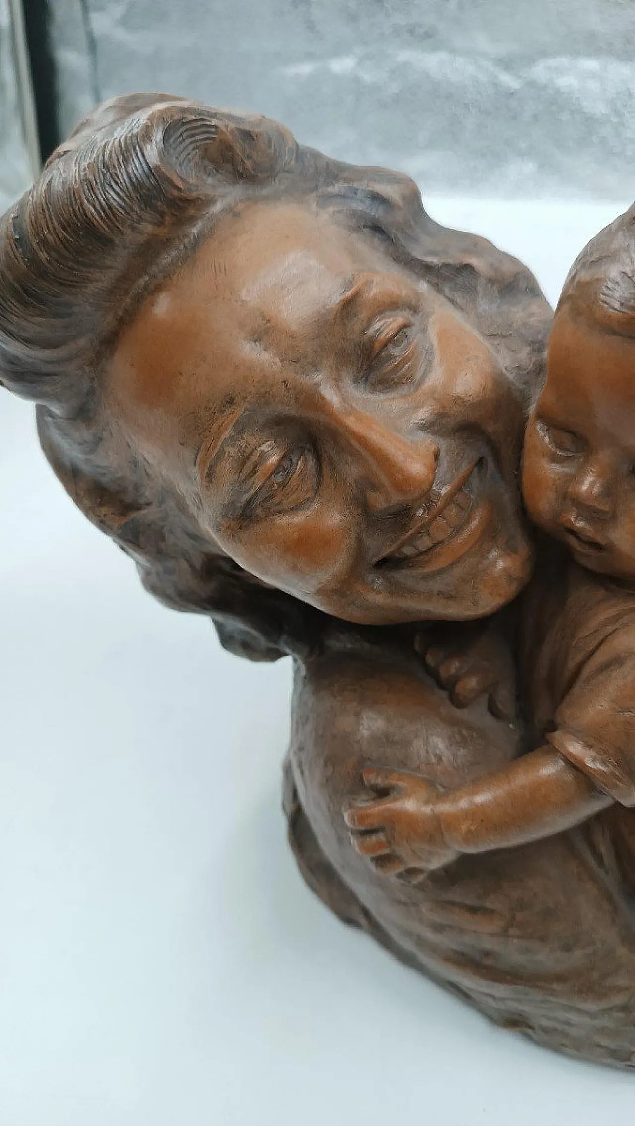 Scultura di maternità in terracotta di A. Pera, primo '900 5