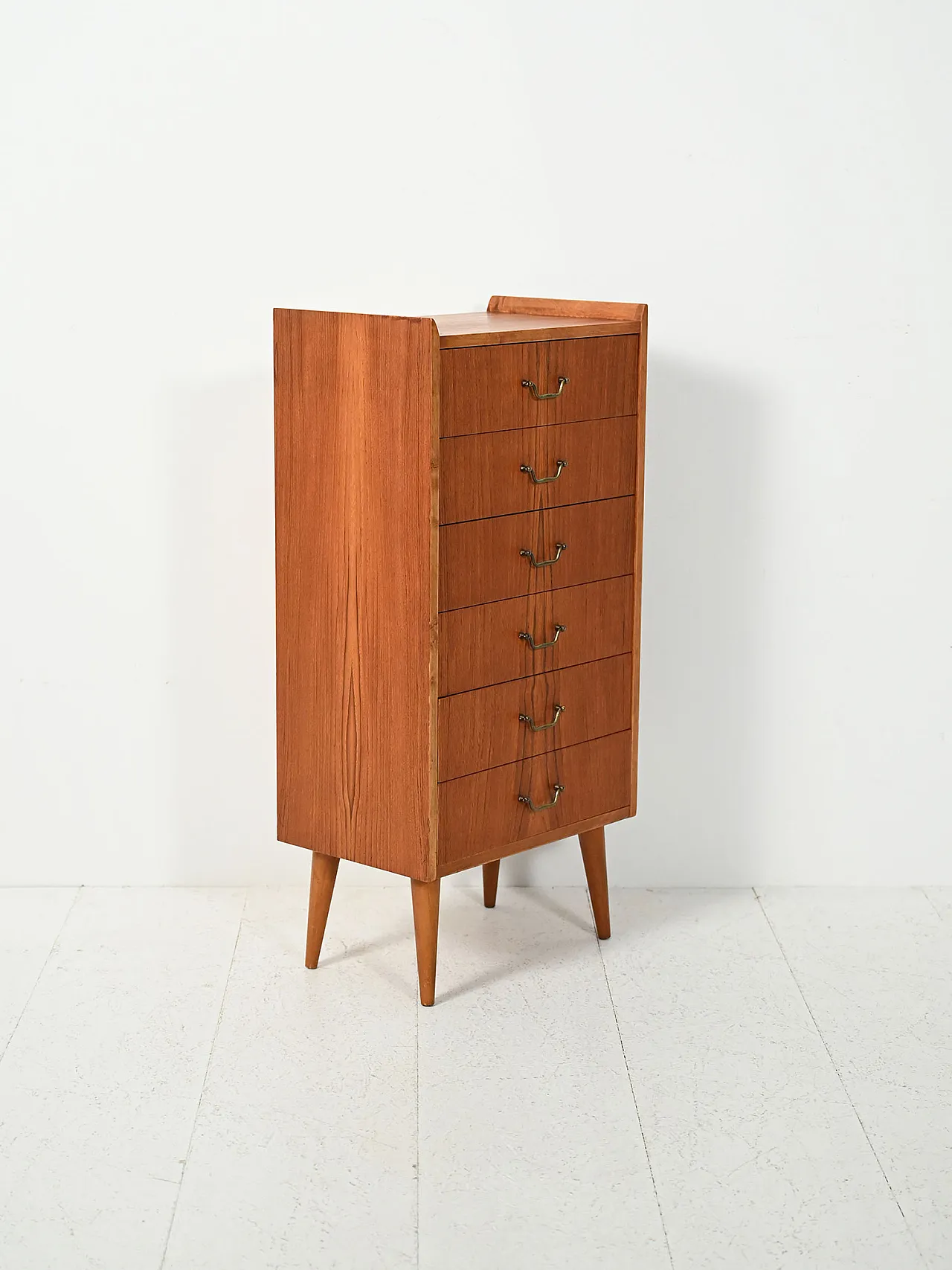 Piccola cassettiera scandinava in teak anni Cinquanta 3