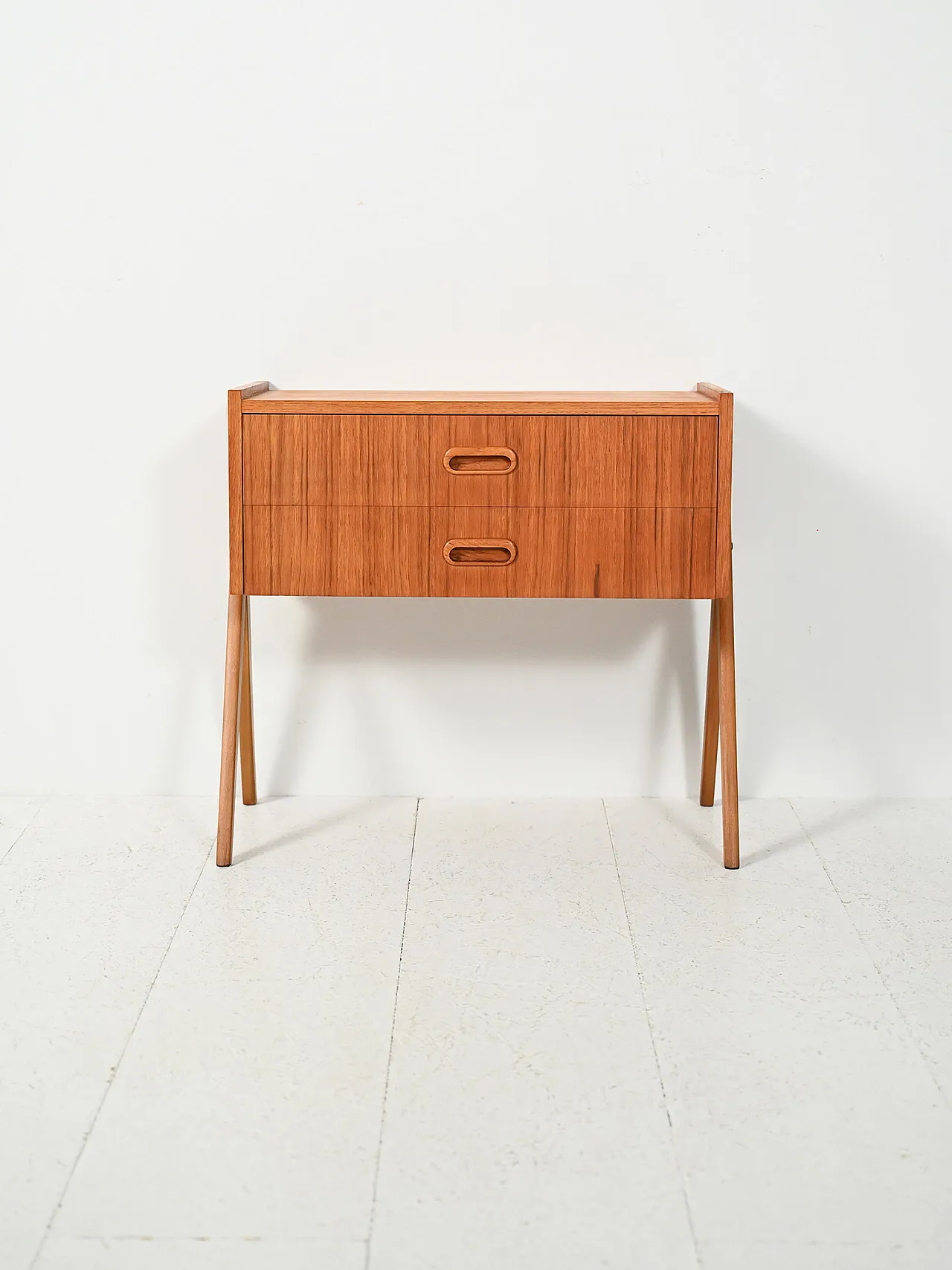 Comodino scandinavo in teak con due cassetti, anni Sessanta 2
