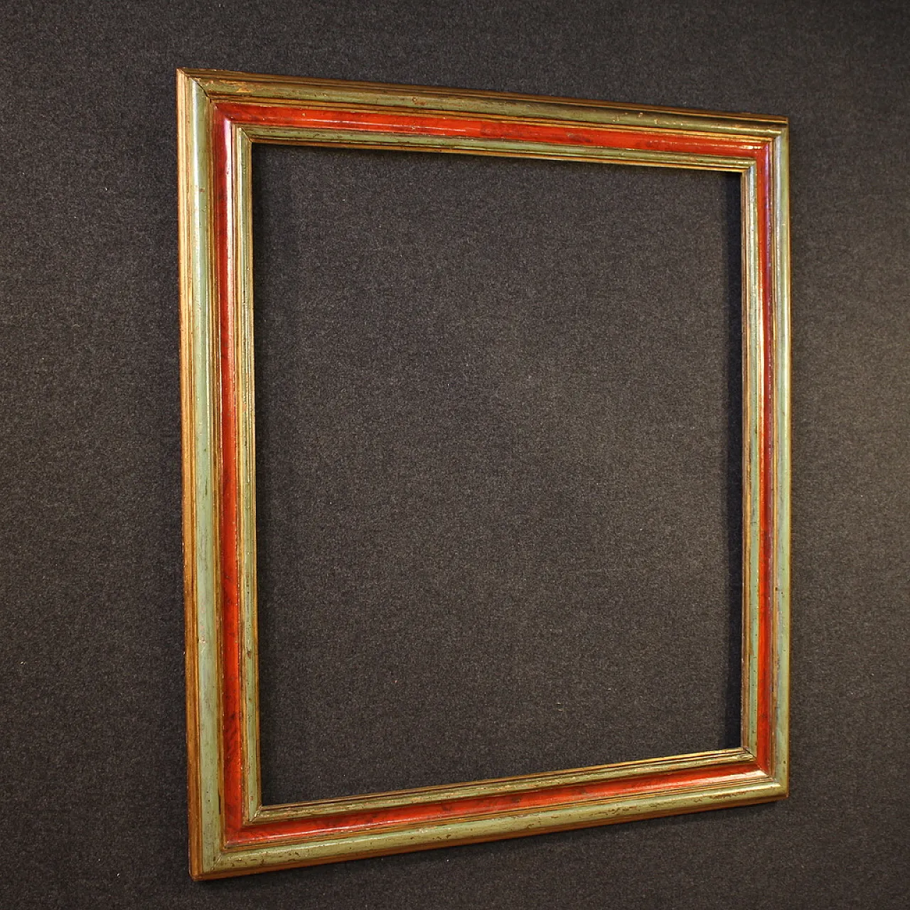 Lacquered and gilded antique Spanish frame, 18th century 14