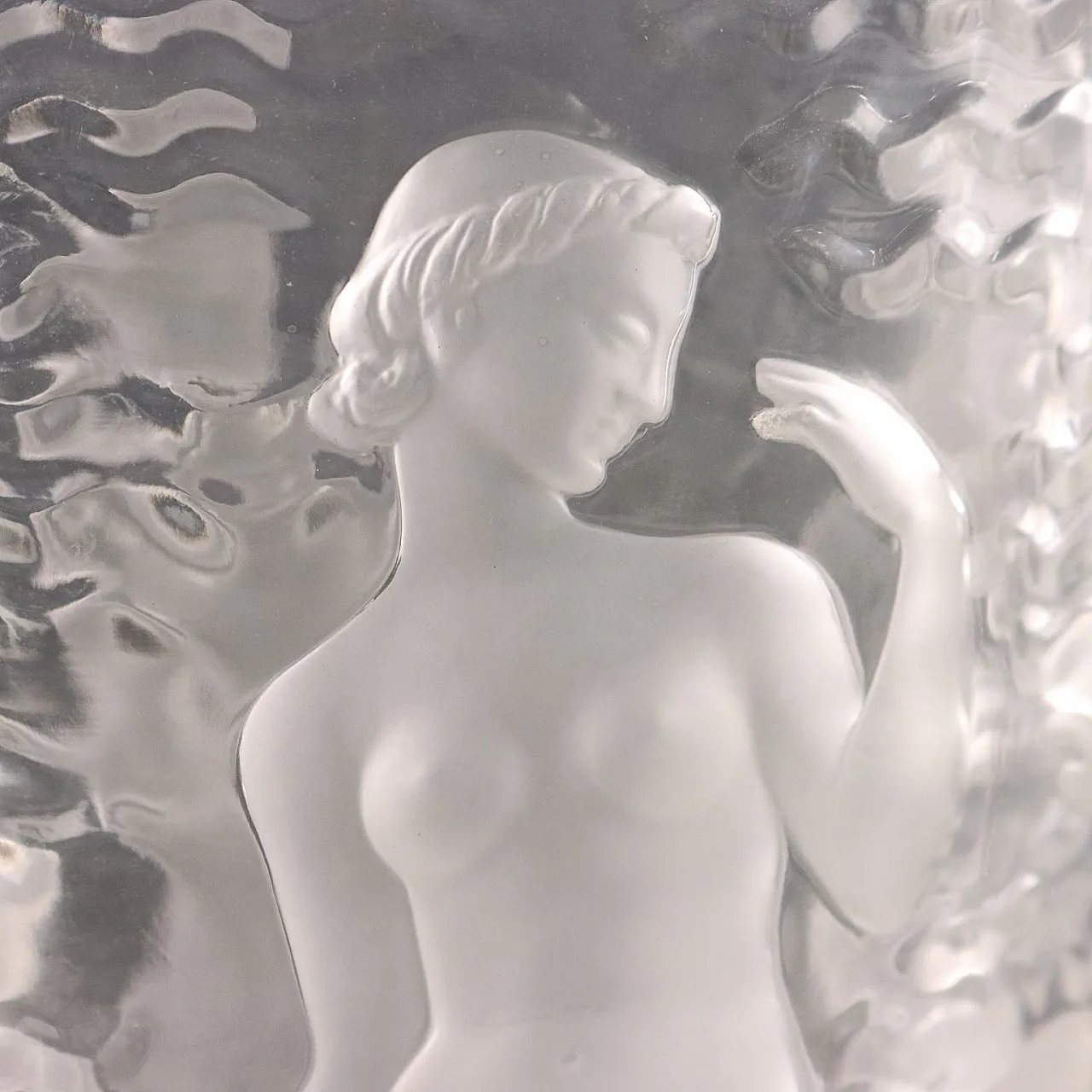 Vaso in cristallo satinato con decoro raffigurante Ondine, '900 9