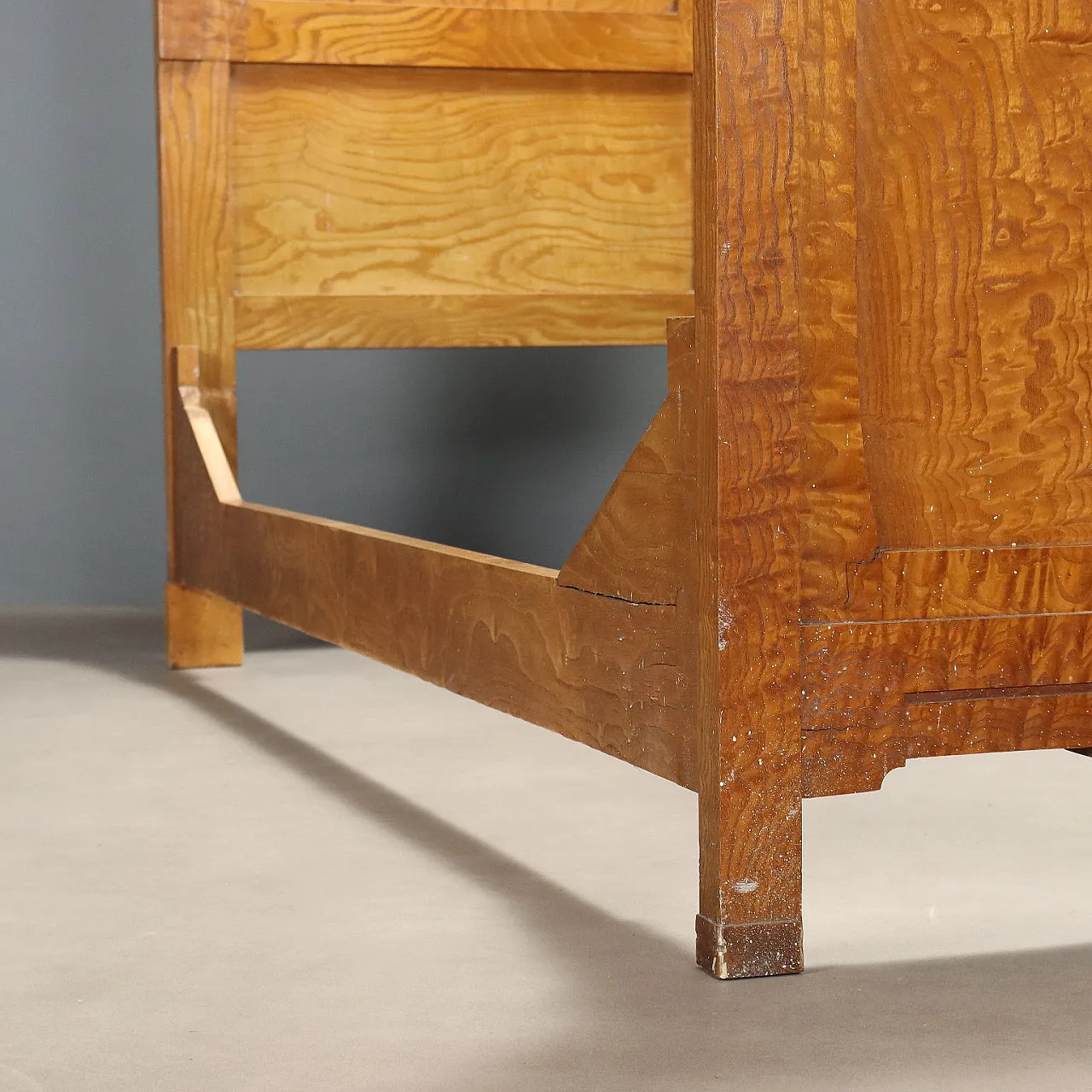 Liberty style oak single bed, early 20th century 7