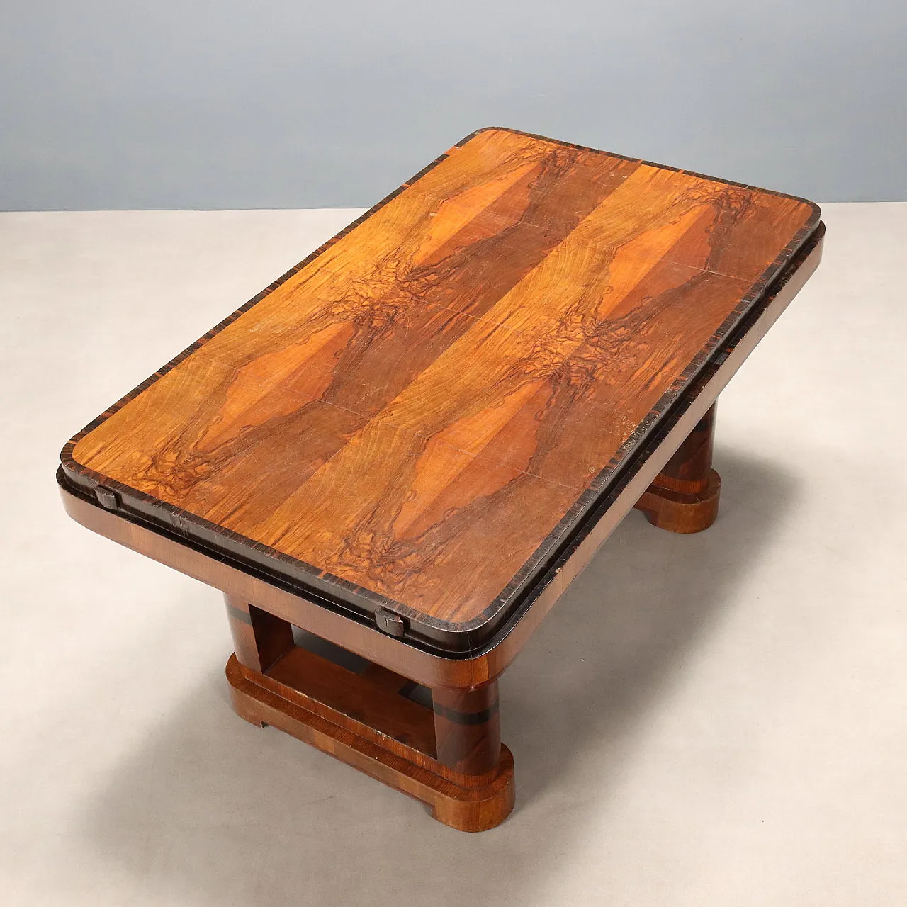 Walnut burl table and exotic wood inserts, 20th century 4