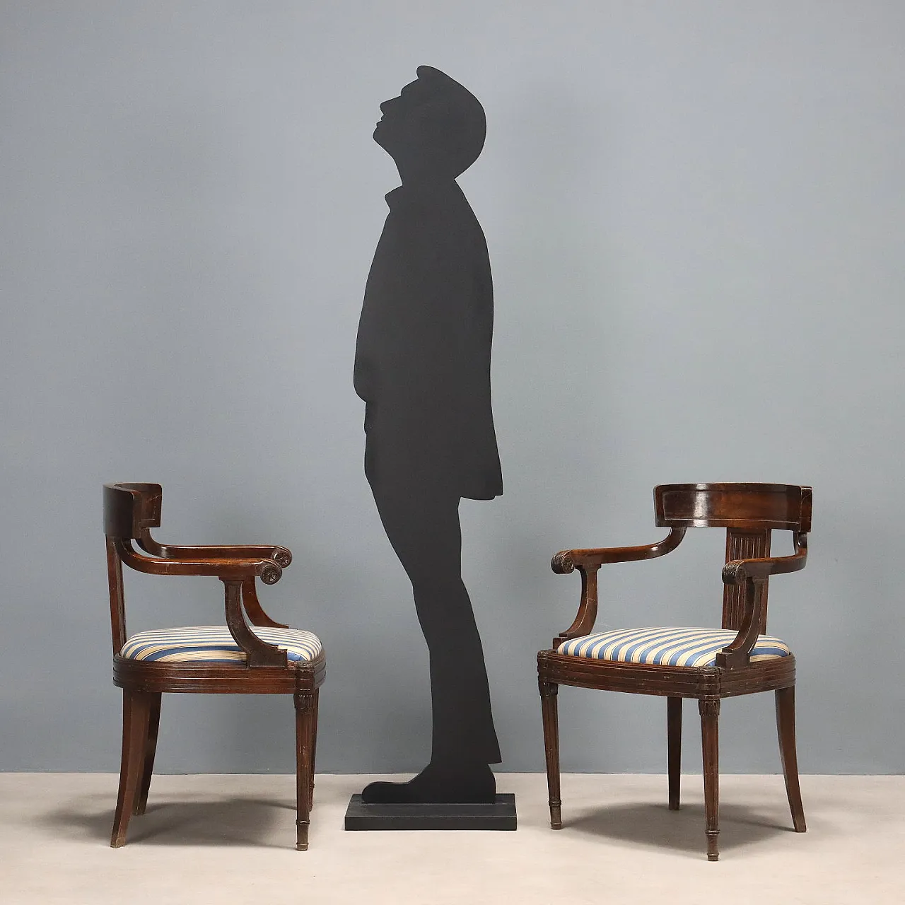 Coppia di poltrone in noce, fine '800 2