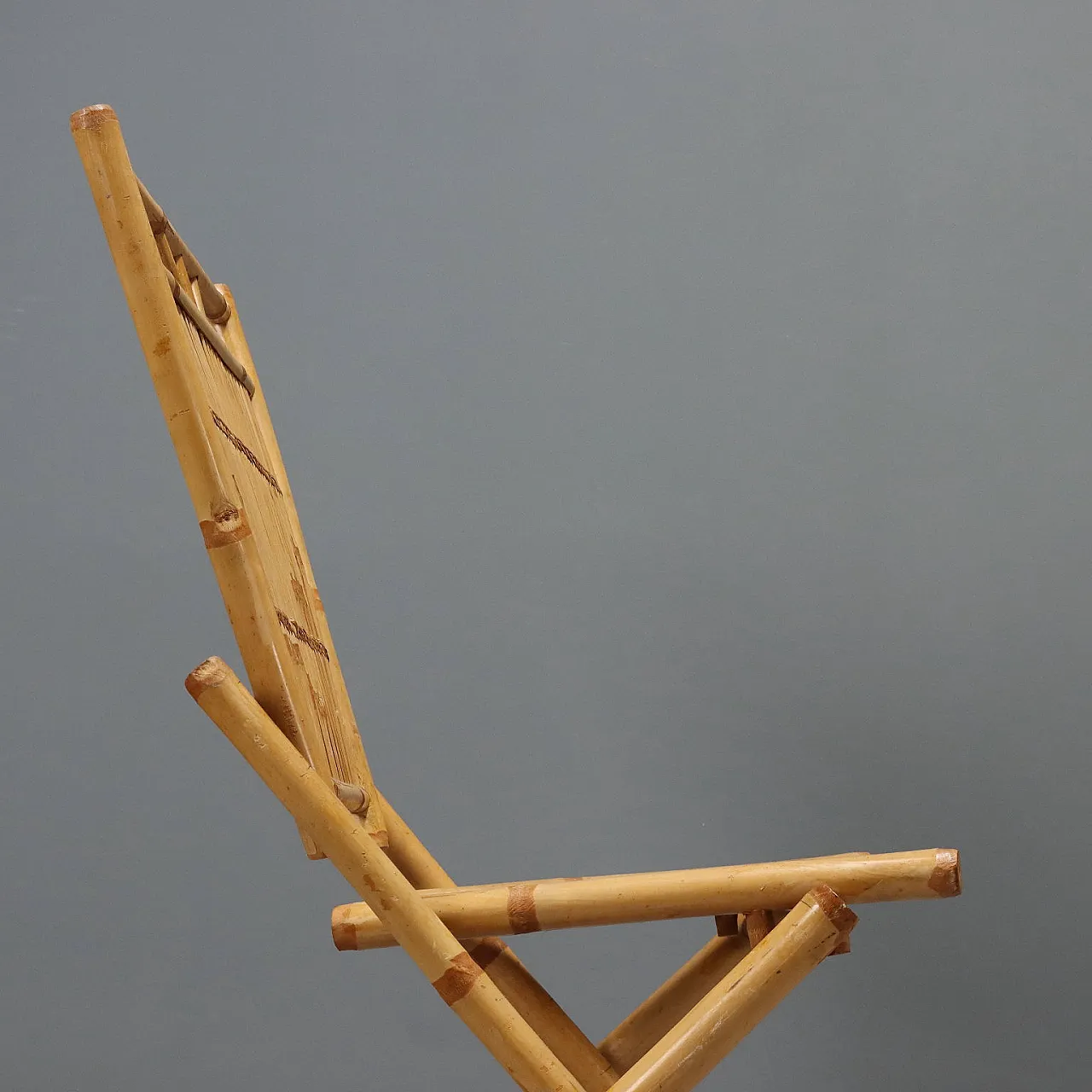 4 Bamboo folding chairs, late 20th century 5