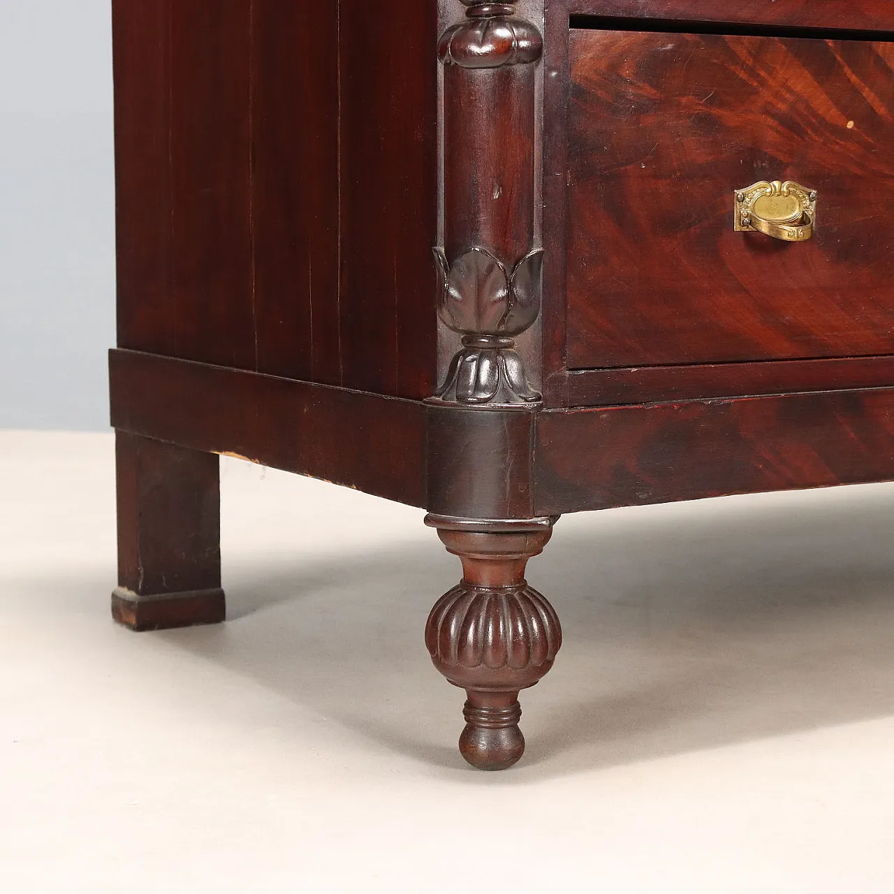 Cassettiera Luigi Filippo in mogano e marmo, fine '800 5