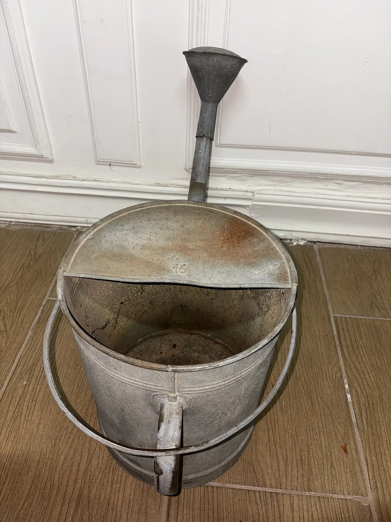 Watering can, 1920s 5