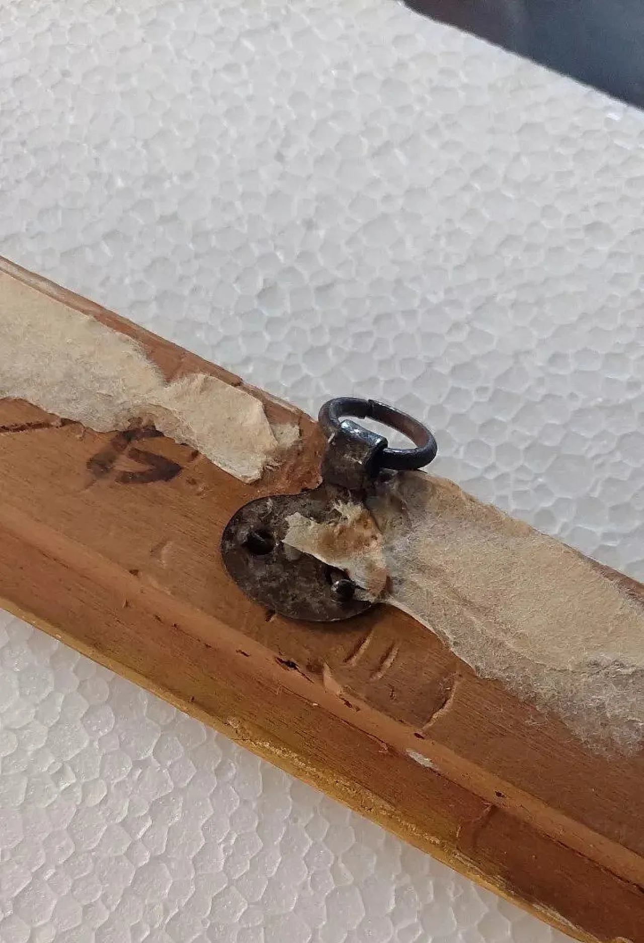 Lacquered and gilded wooden frame, 18th century 9