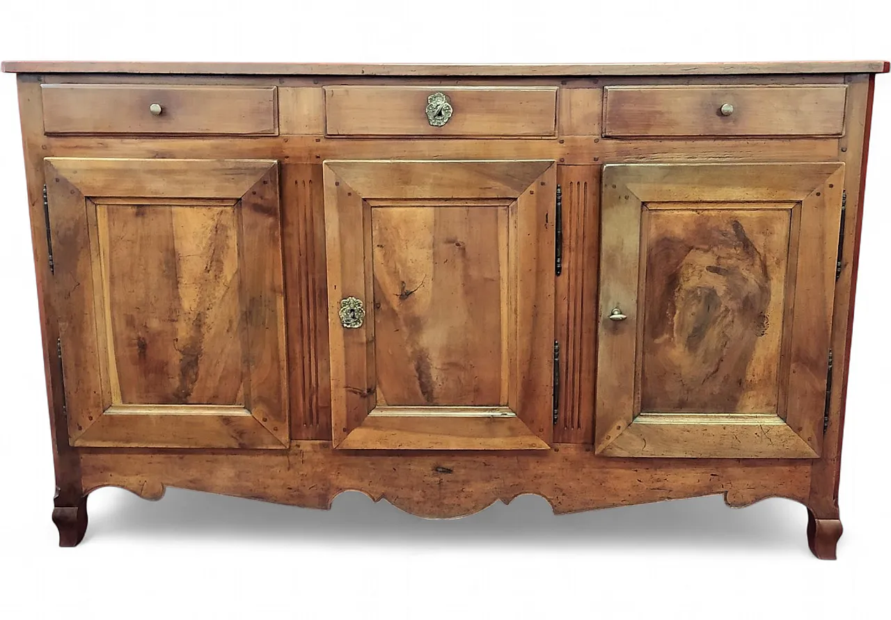 Provençal sideboard with three walnut doors, 18th century 10