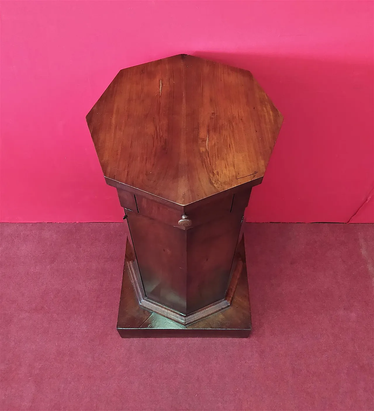 Empire walnut column bedside table, 19th century 2