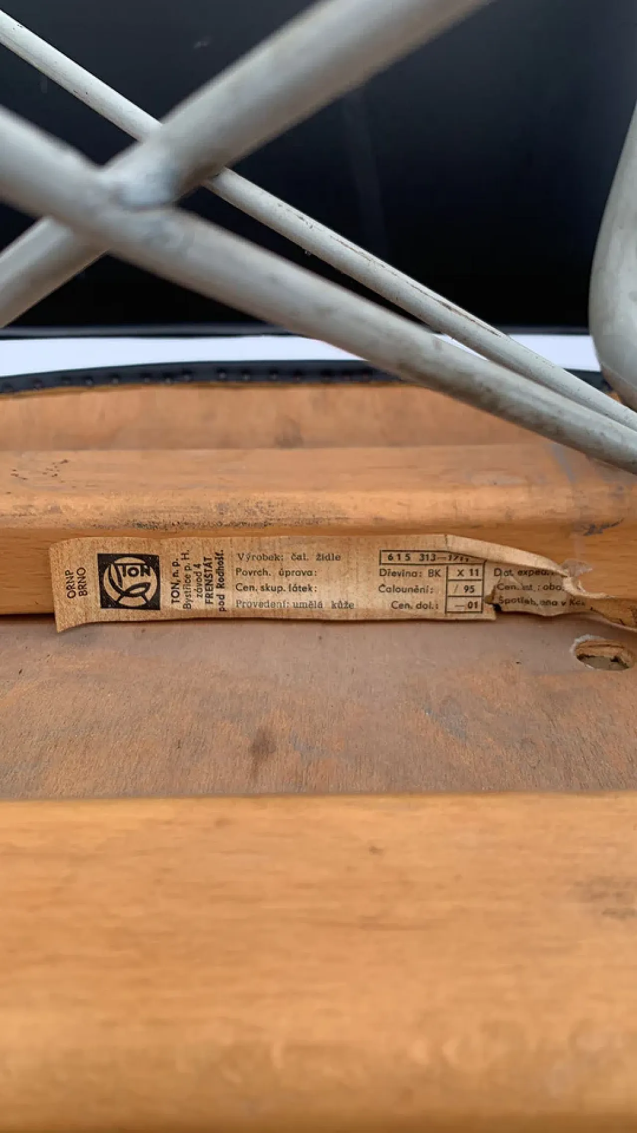 4 sedie da pranzo di Miroslav Navrátil per TON, anni '60 7