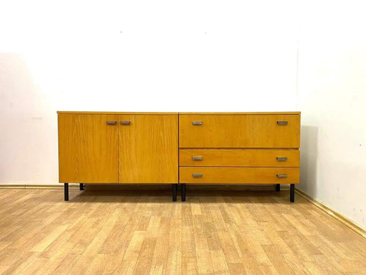 Cassettiera retrò Interior, anni '60 1