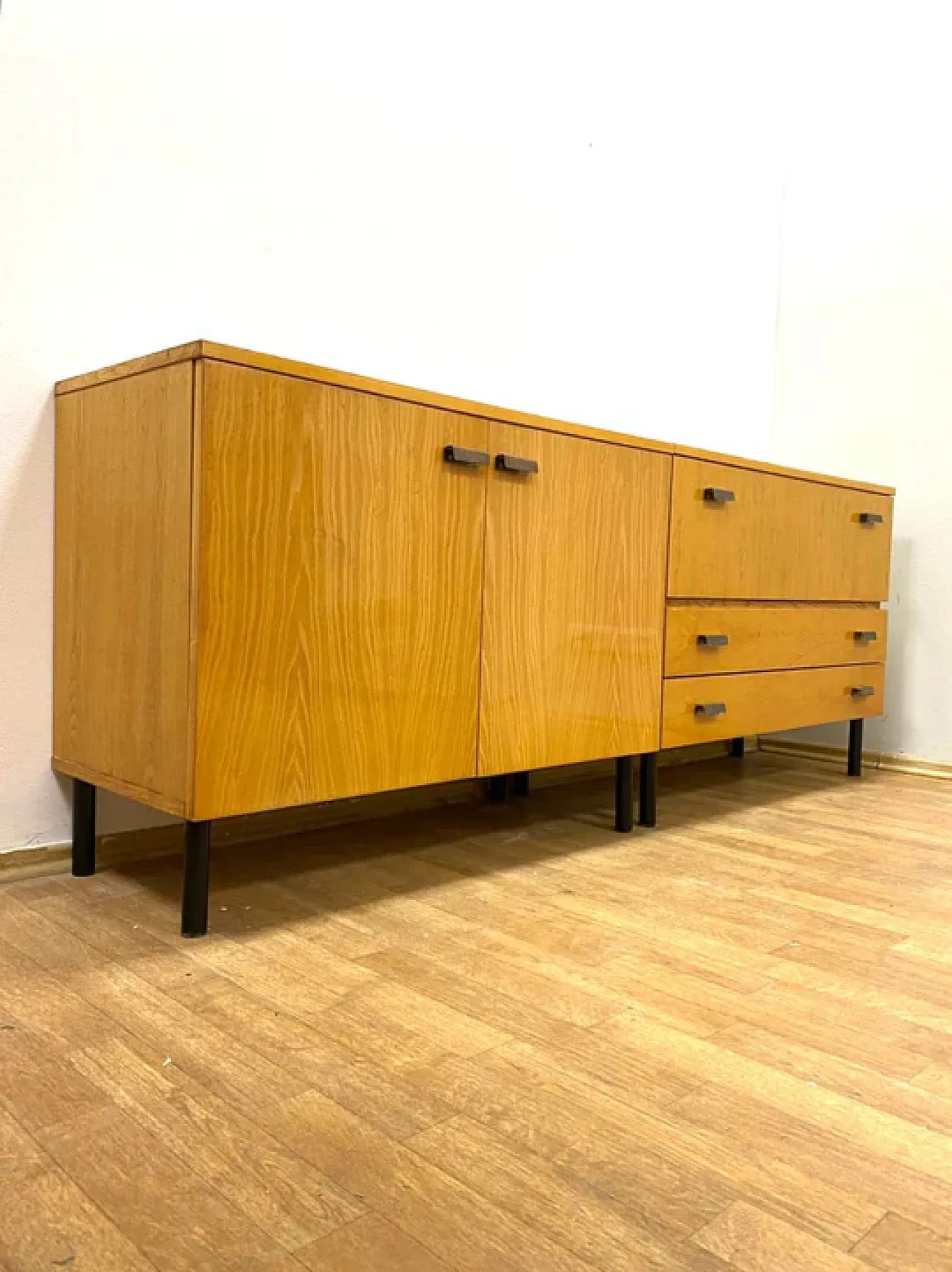 Cassettiera retrò Interior, anni '60 5