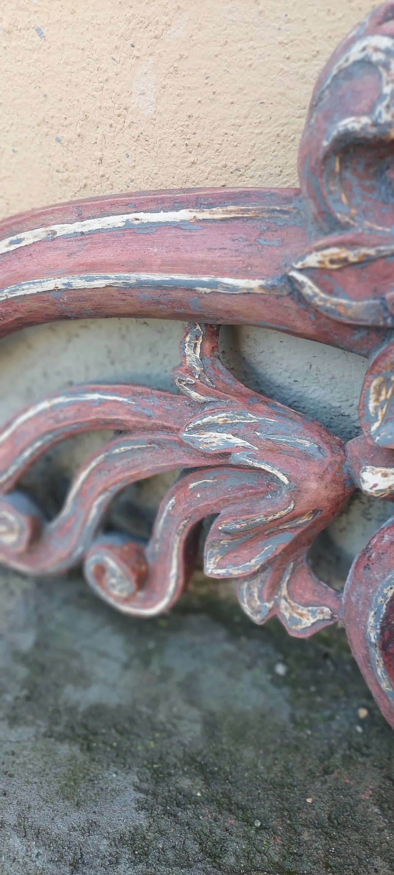 Pair of carved wooden friezes, 18th century 3