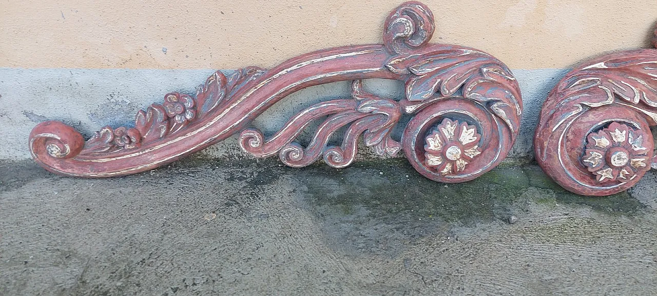 Pair of carved wooden friezes, 18th century 5