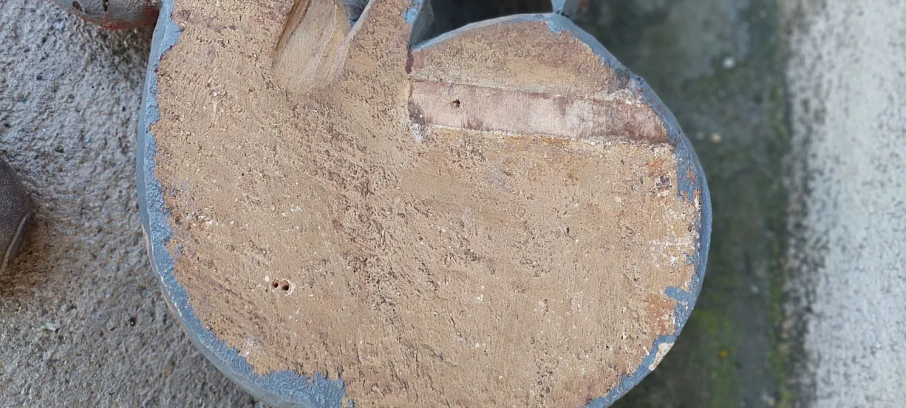 Pair of carved wooden friezes, 18th century 11