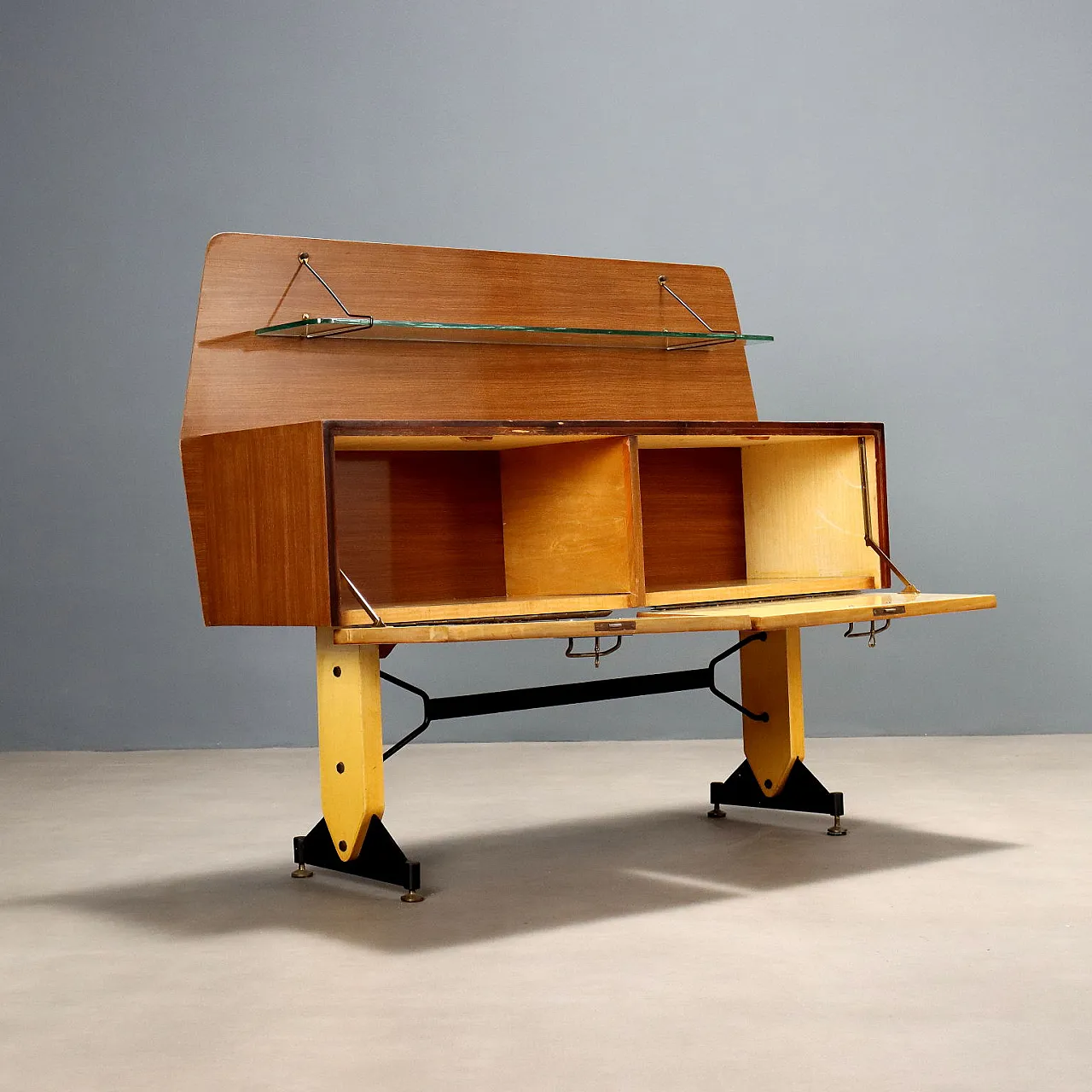 Two-tone laminate furniture, wood and lacquered metal, 20th century 4