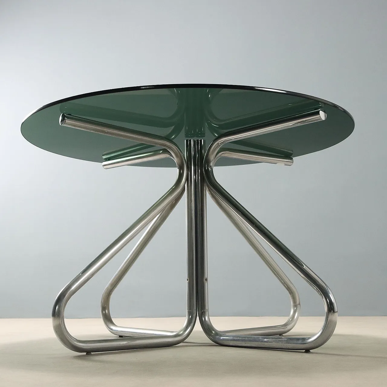 Tavolo con piano in vetro fumé e gambe in tubolare cromato, '900 5