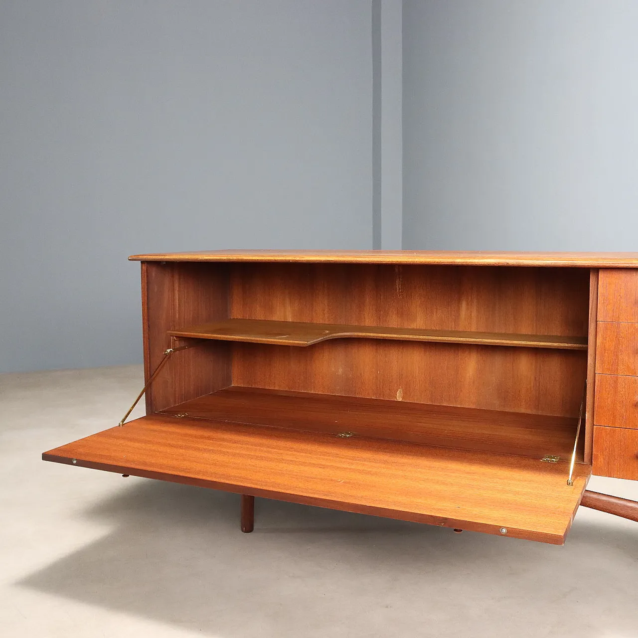 Credenza impiallacciata in teak, '900 4