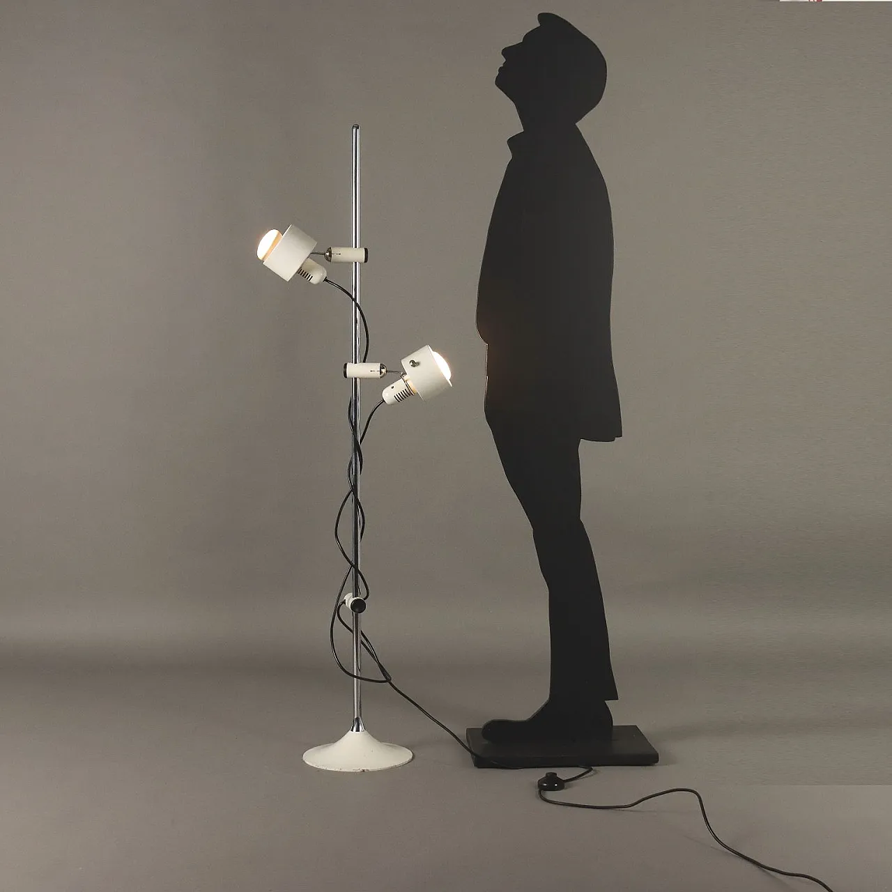 Lampada da terra in alluminio e metallo, anni '70 3