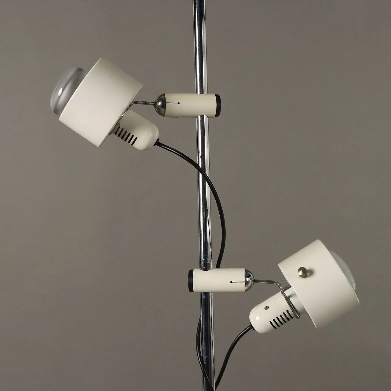 Lampada da terra in alluminio e metallo, anni '70 7