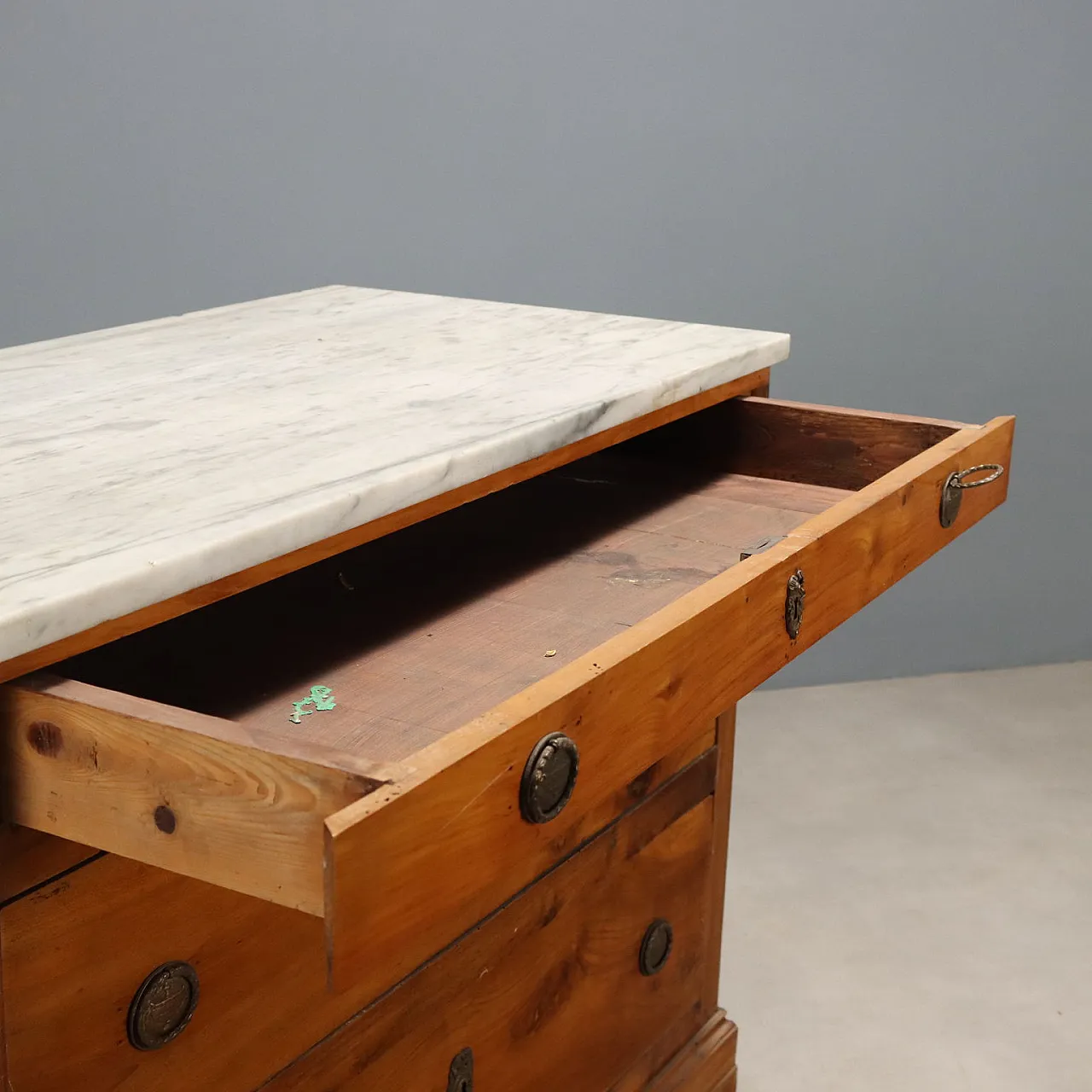 Cassettone in ciliegio Coltiano e marmo bianco, '800 4