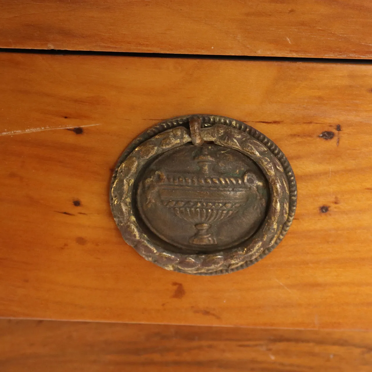 Cassettone in ciliegio Coltiano e marmo bianco, '800 7