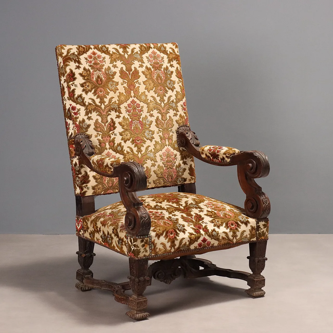 Baroque armchair in walnut and padding, 18th century 1