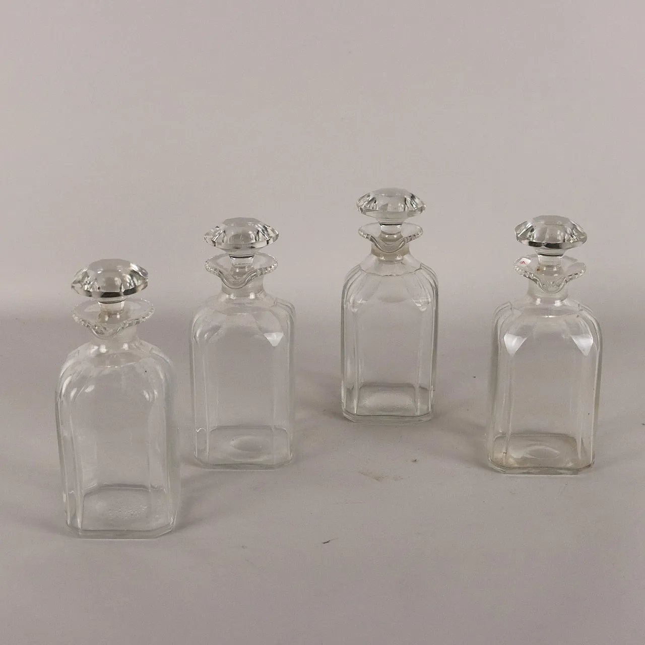 Indian walnut liquor box with brass handles and profiles, early 19th century 5