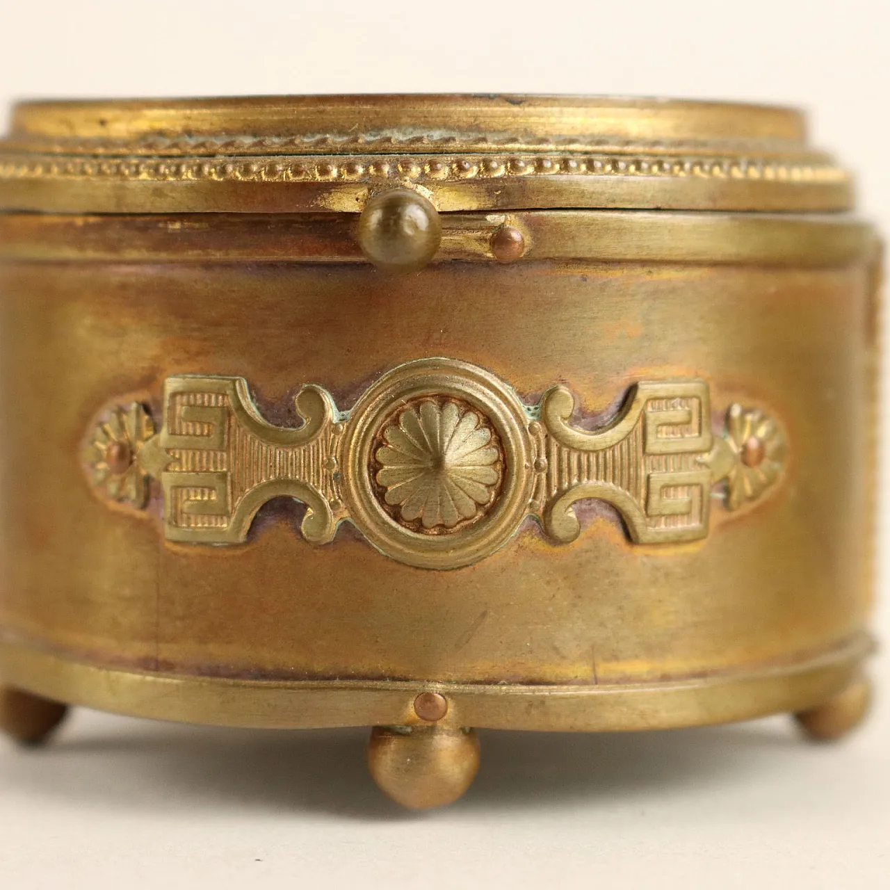 Scrigno in bronzo con coperchio in marmo, '800 5