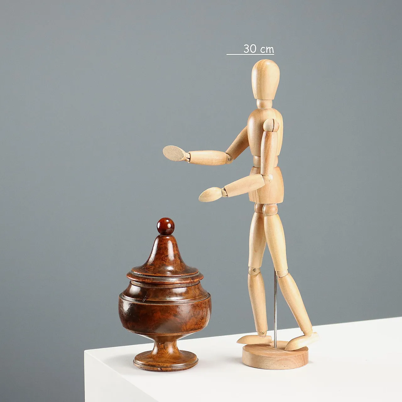 Tobacco jar in walnut root, 20th century 2