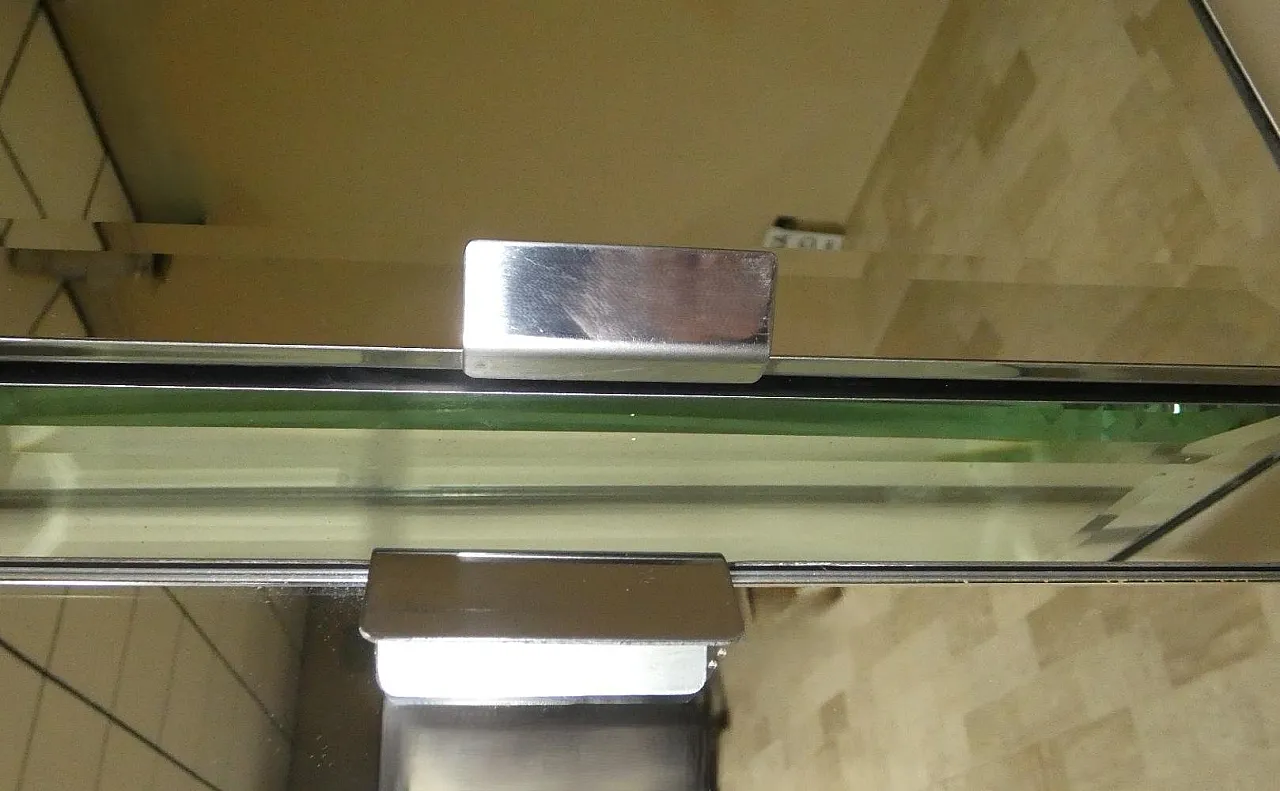 Armadi a specchio con applique abbinate, anni '70 26