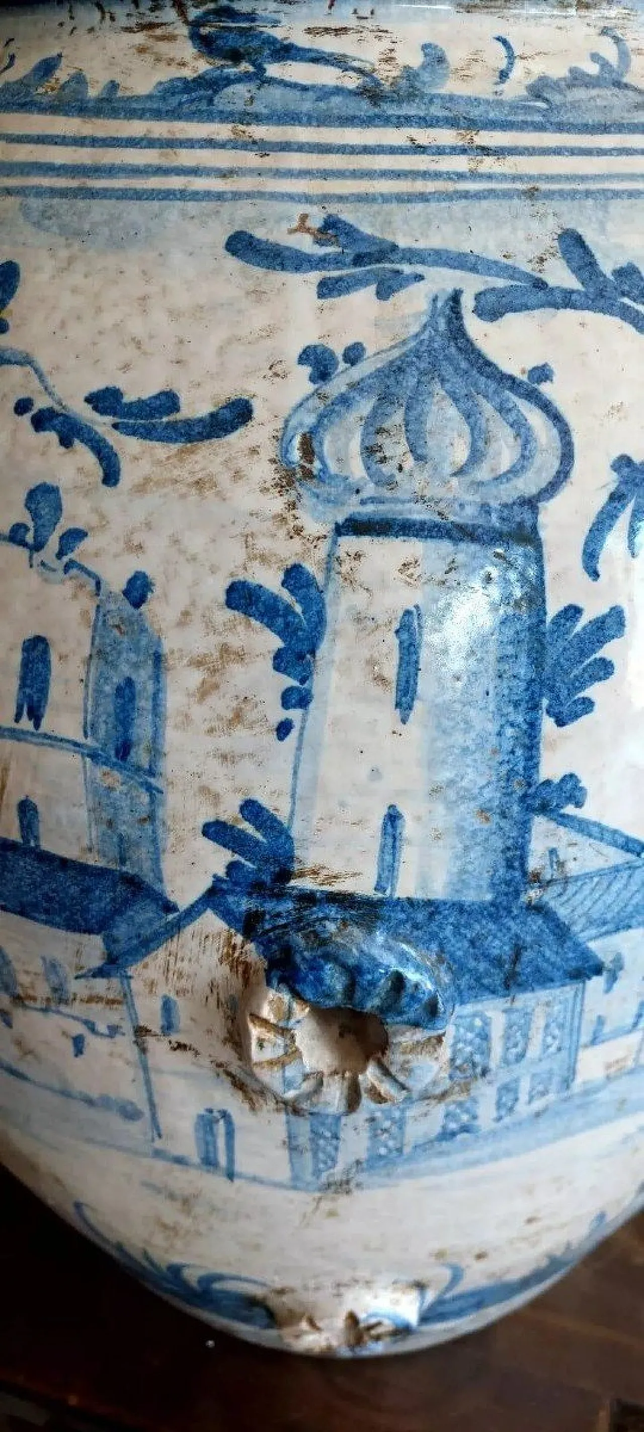 Vaso in maiolica napoletana, '800 11