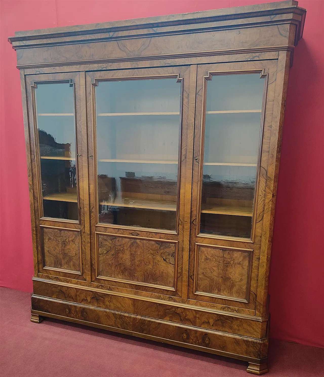 Libreria vetrina in radica di noce e vetro, '800 5