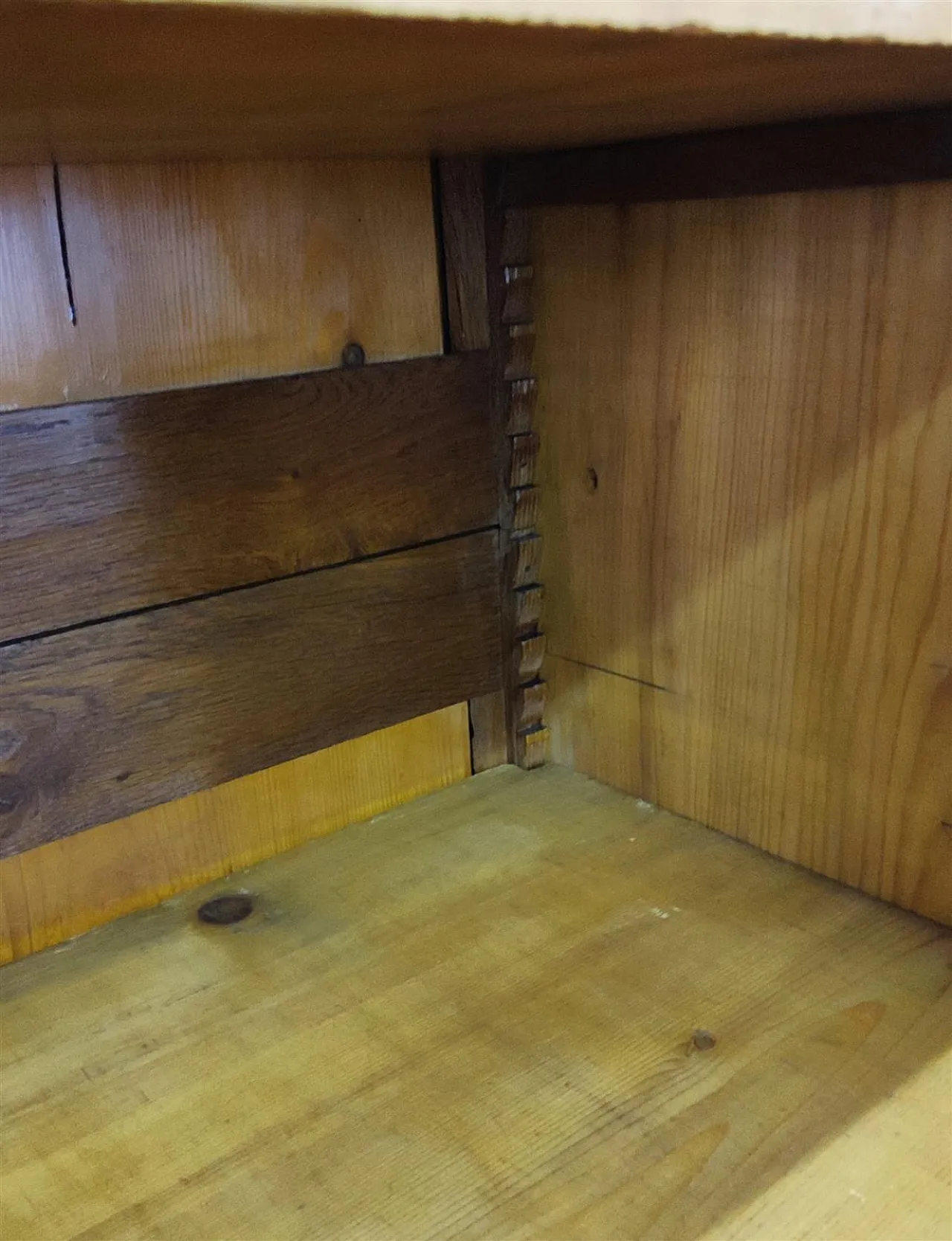 Libreria vetrina in radica di noce e vetro, '800 6