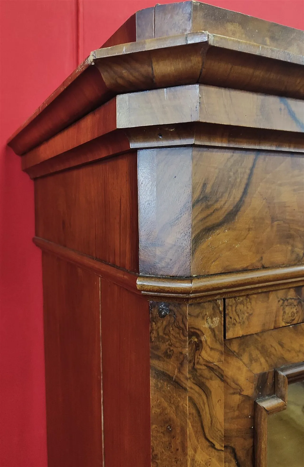 Libreria vetrina in radica di noce e vetro, '800 7