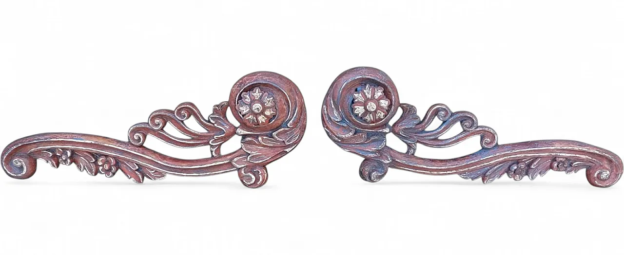 Pair of carved wooden friezes, 18th century 12