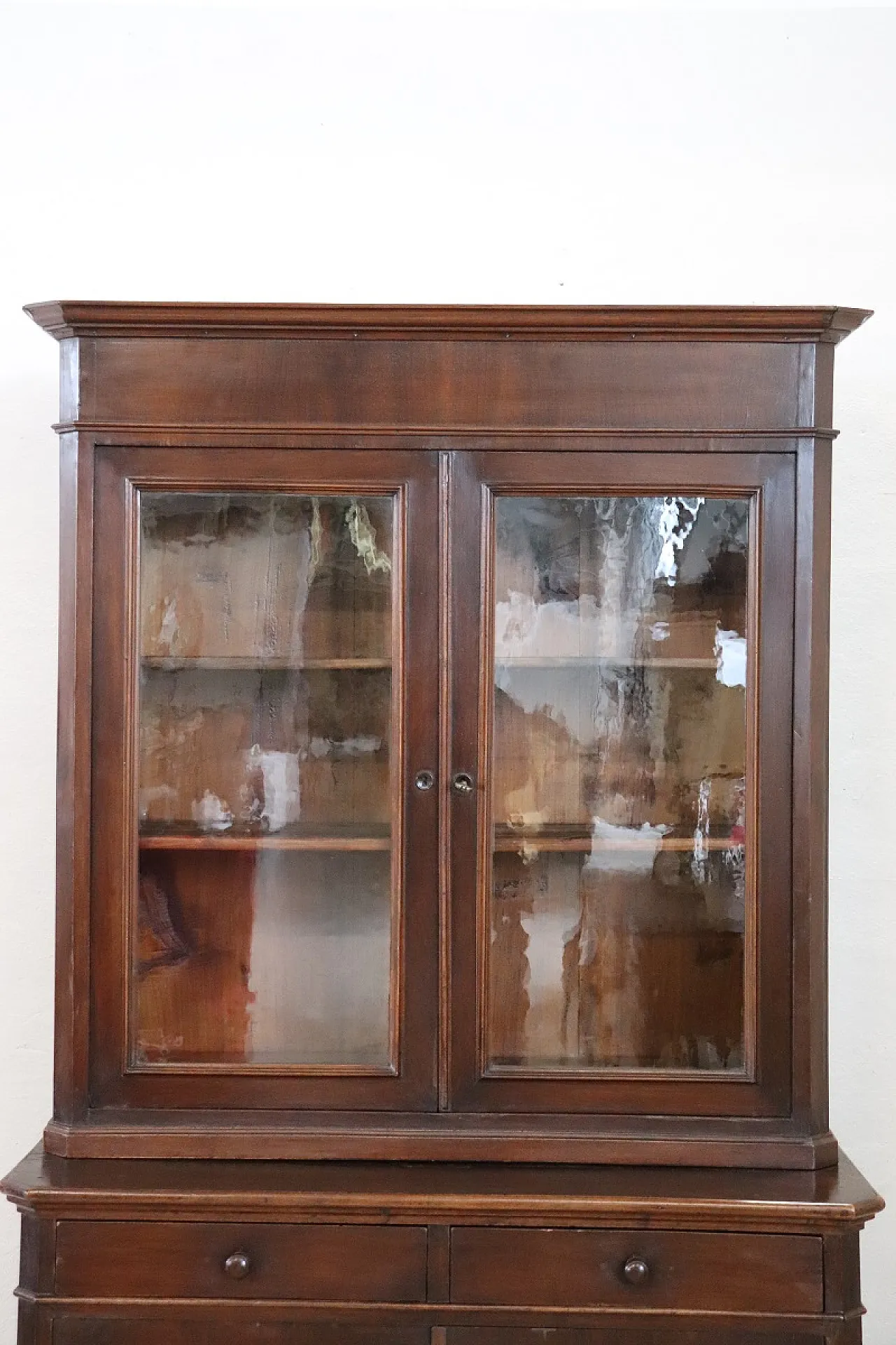 Walnut veneered sideboard, 19th century 2