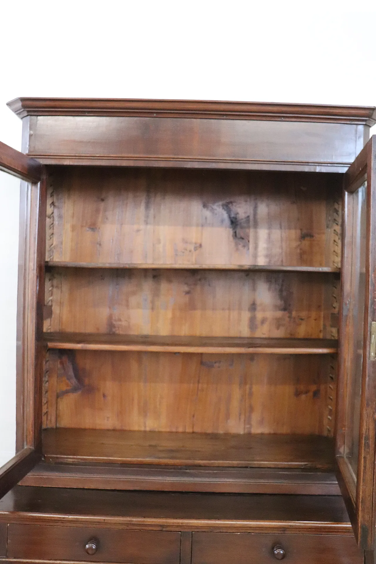 Walnut veneered sideboard, 19th century 10